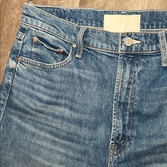 MOTHER High Waisted Rider Ankle Running with Scissors Jeans - 33 - Picture 5 of 8